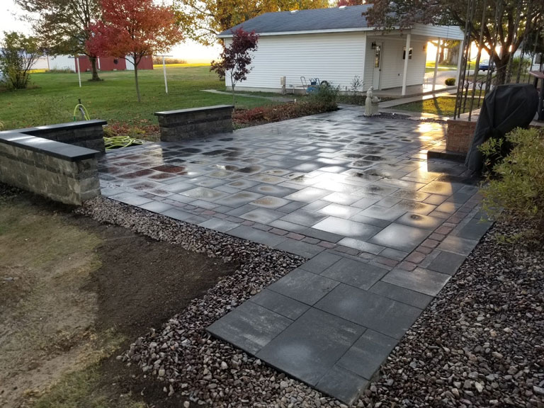 monarch-lgc-projects-paver-patio-seat-wall-06